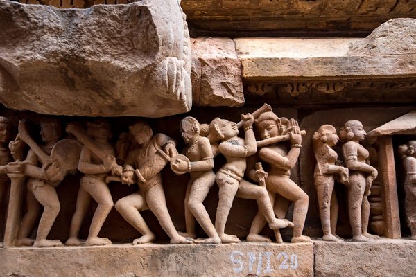 Quelle est la pertinence des études de genre dans l'analyse des films d'Hollywood des années 1950 ?